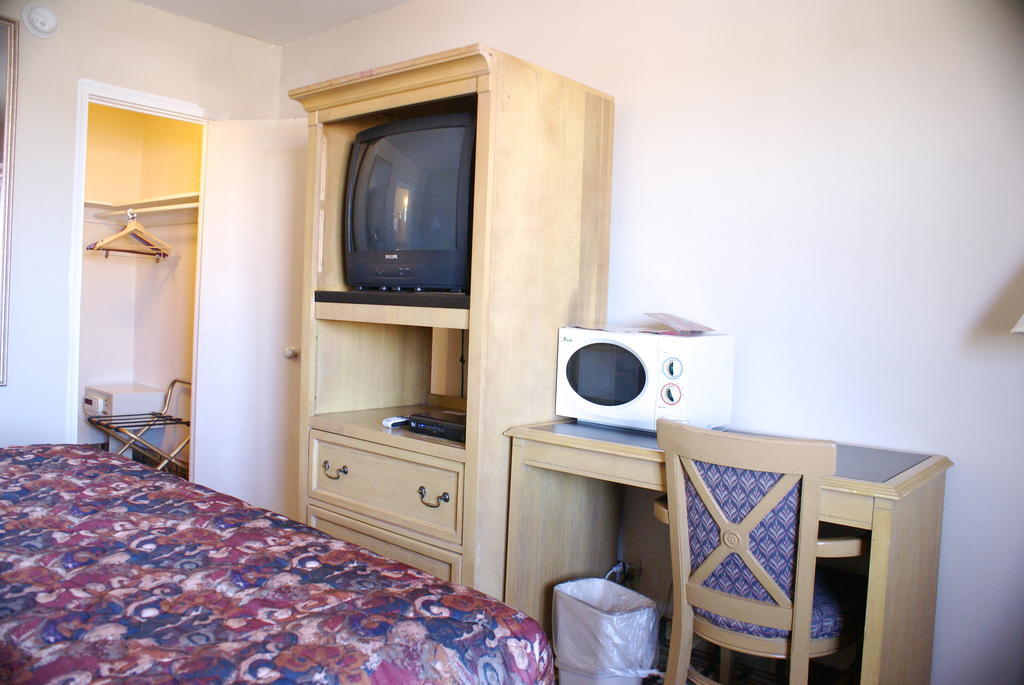 Bayview Inn And Suites Атлантик Сити Номер фото