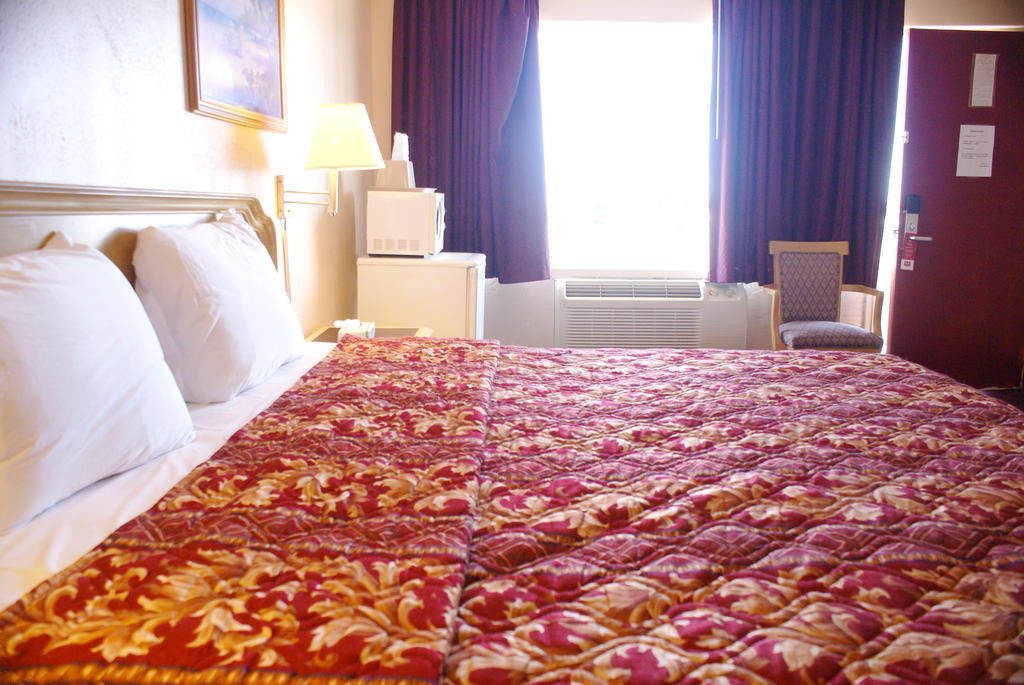Bayview Inn And Suites Атлантик Сити Номер фото