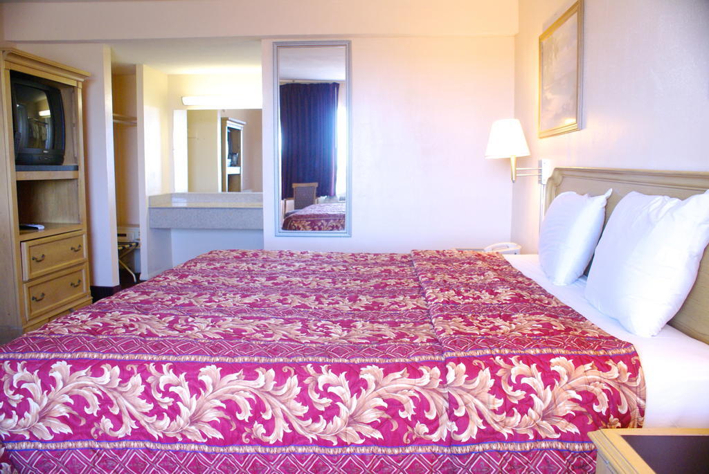Bayview Inn And Suites Атлантик Сити Номер фото